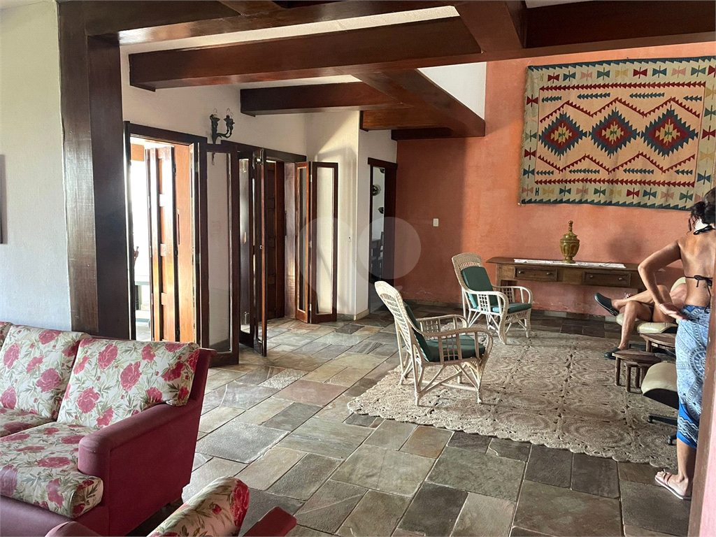 Casa  650m2 em frente para o mar - Enseada
