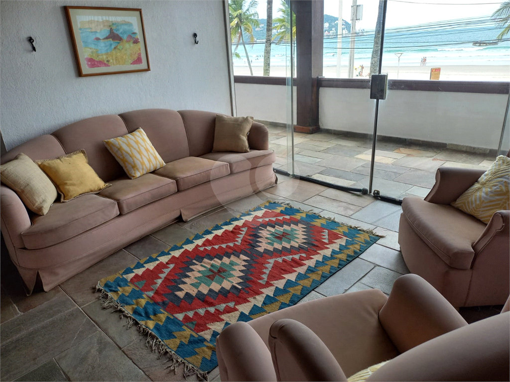 Casa  650m2 em frente para o mar - Enseada