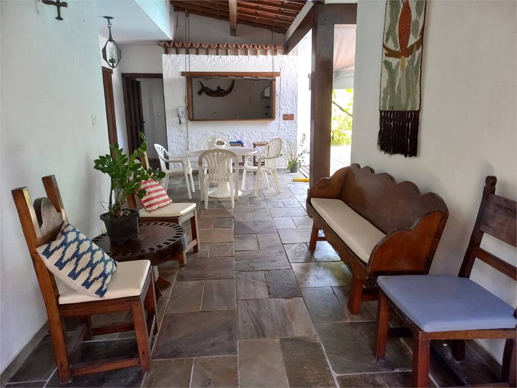 Casa  650m2 em frente para o mar - Enseada