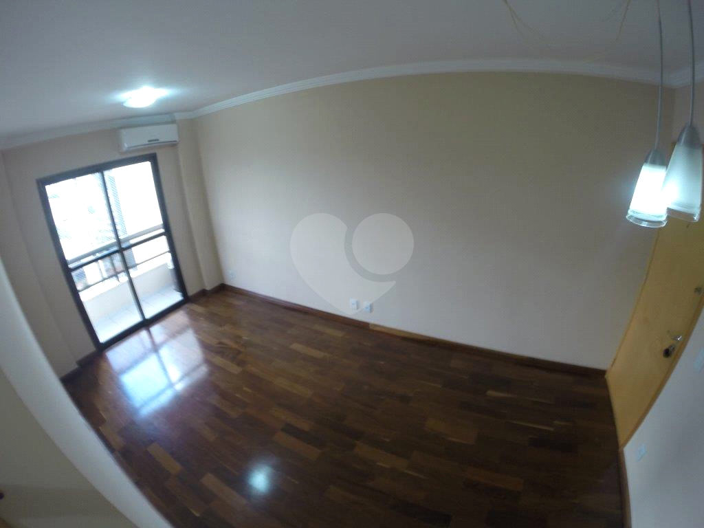 Apartamento à venda com 2 quartos, 61m² - Foto 7