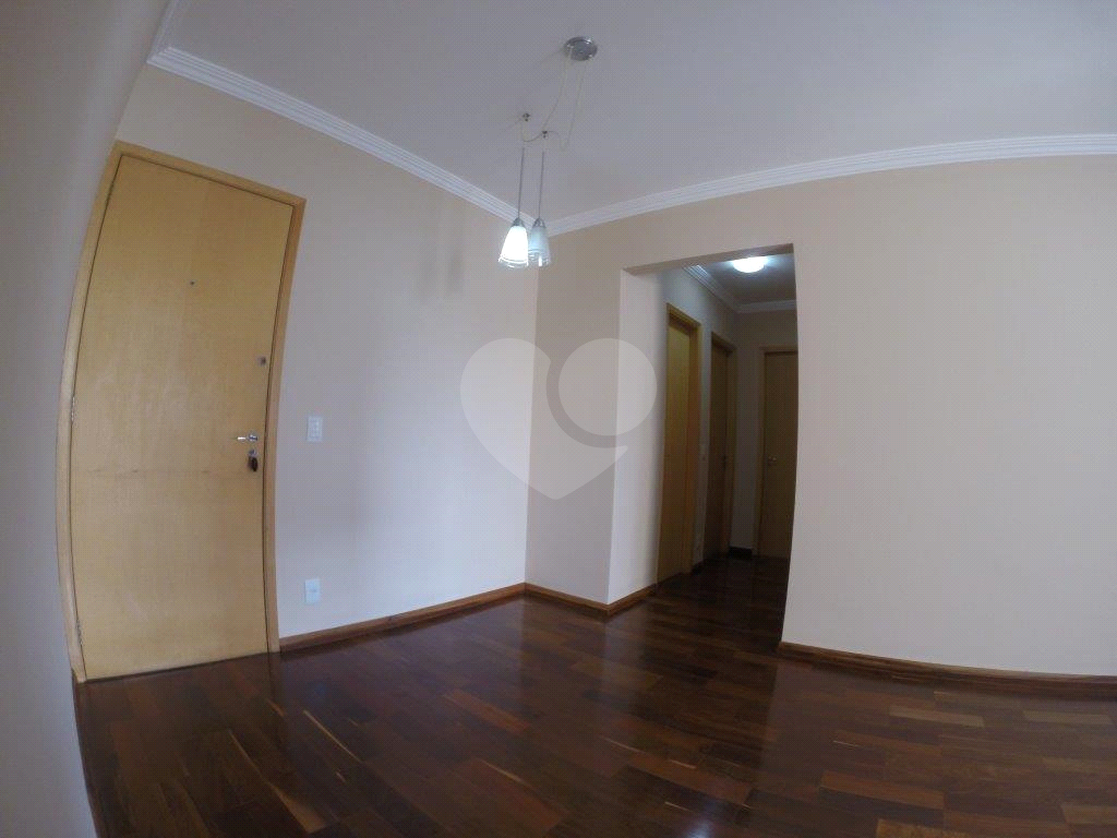 Apartamento à venda com 2 quartos, 61m² - Foto 3