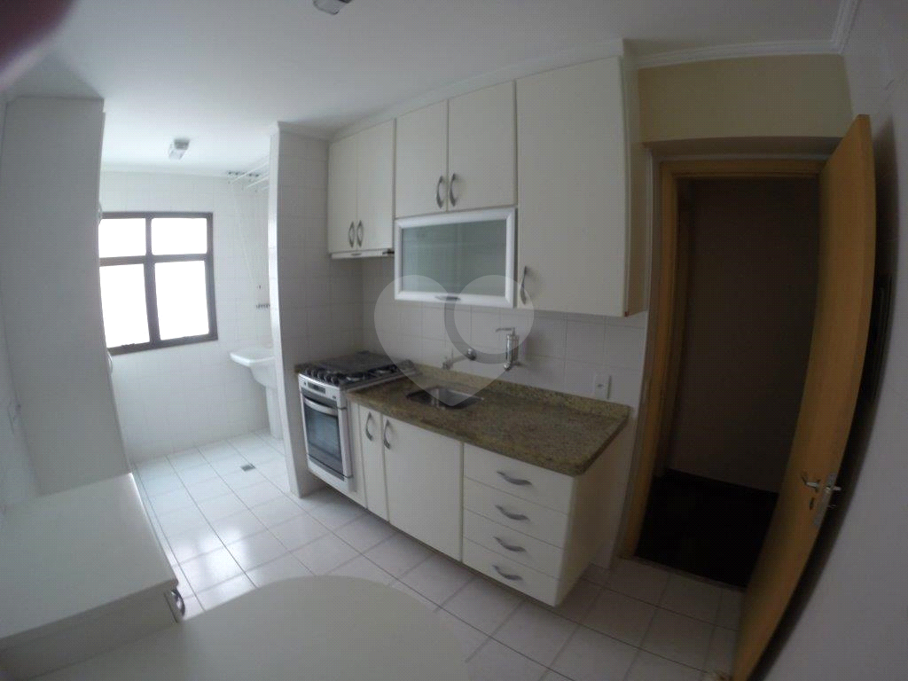 Apartamento à venda com 2 quartos, 61m² - Foto 16