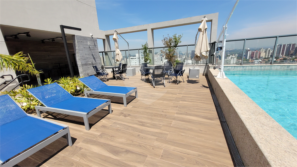 Studio 26m² com piso frio instalado, condomínio com piscina salão gourmet e de festas, e lavanderia Pinheiros