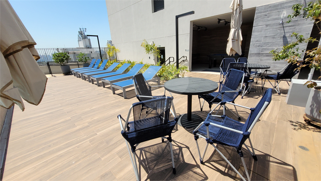 Studio 26m² com piso frio instalado, condomínio com piscina salão gourmet e de festas, e lavanderia Pinheiros