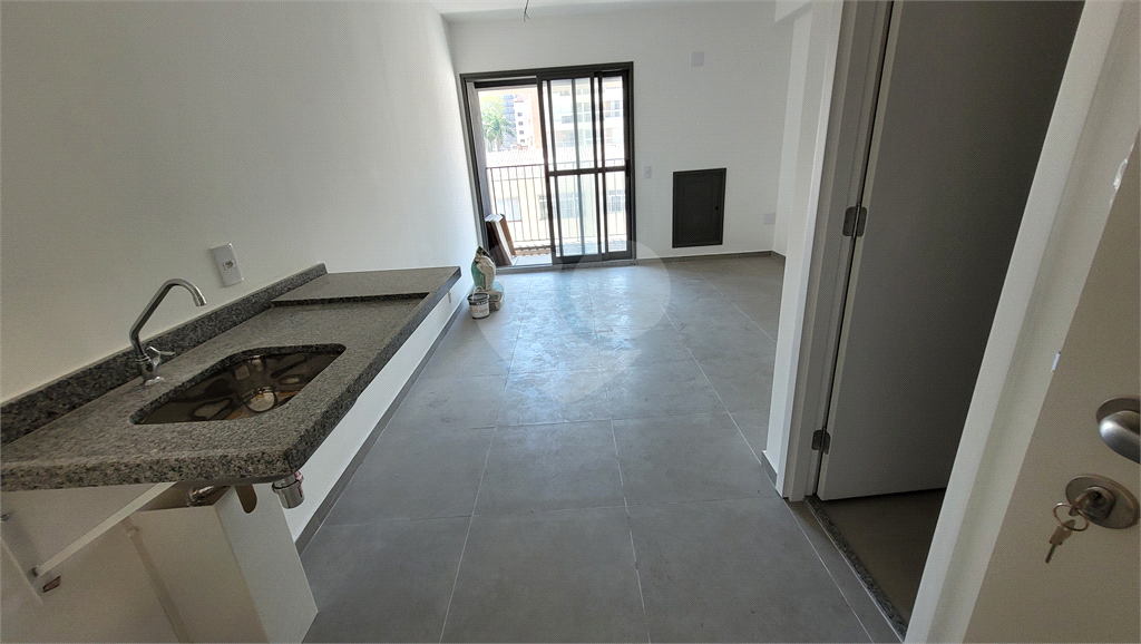 Studio 26m² com piso frio instalado, condomínio com piscina salão gourmet e de festas, e lavanderia Pinheiros