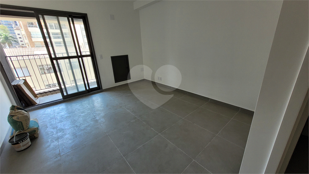 Studio 26m² com piso frio instalado, condomínio com piscina salão gourmet e de festas, e lavanderia Pinheiros