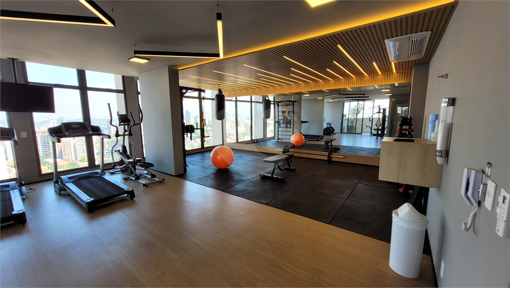 Studio 26m² com piso frio instalado, condomínio com piscina salão gourmet e de festas, e lavanderia Pinheiros