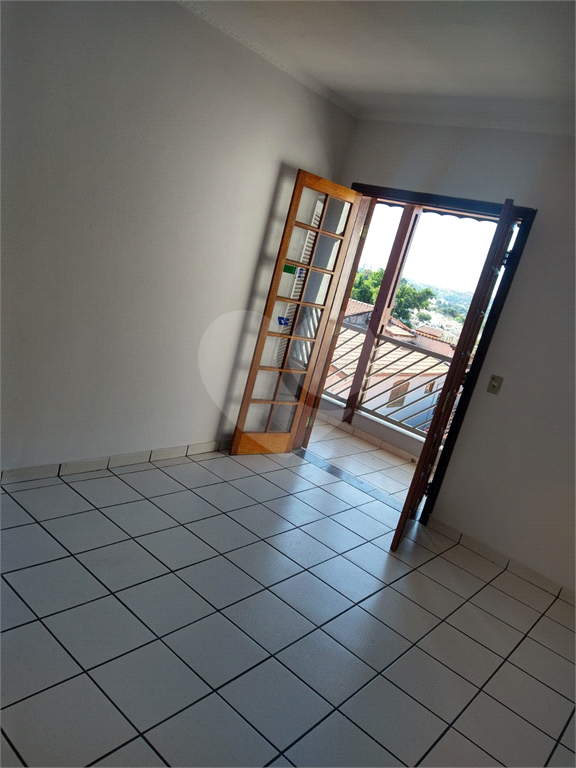 Casa à venda com 3 quartos, 195m² - Foto 9
