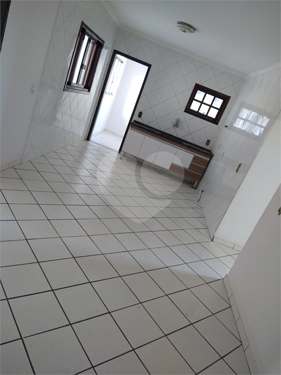 Casa à venda com 3 quartos, 195m² - Foto 3