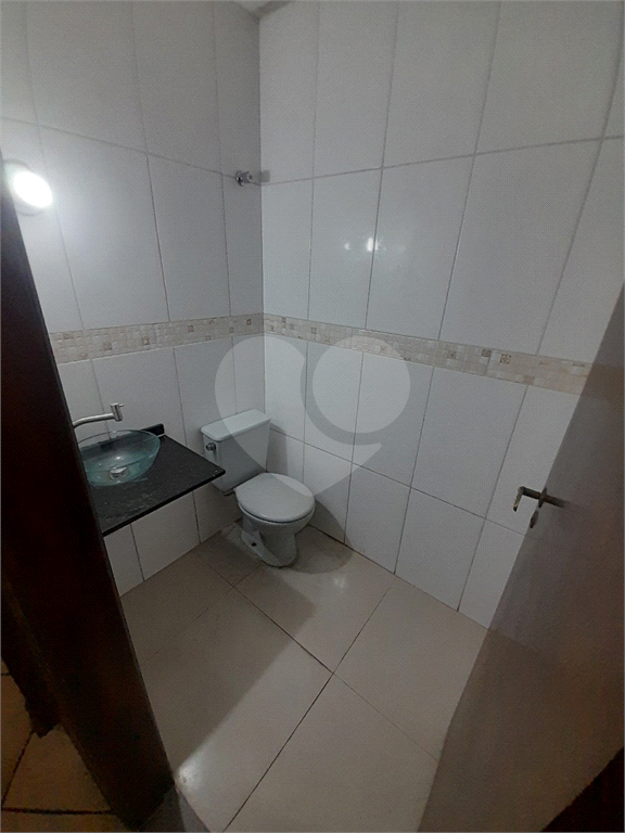 Casa para alugar com 4 quartos, 300m² - Foto 8