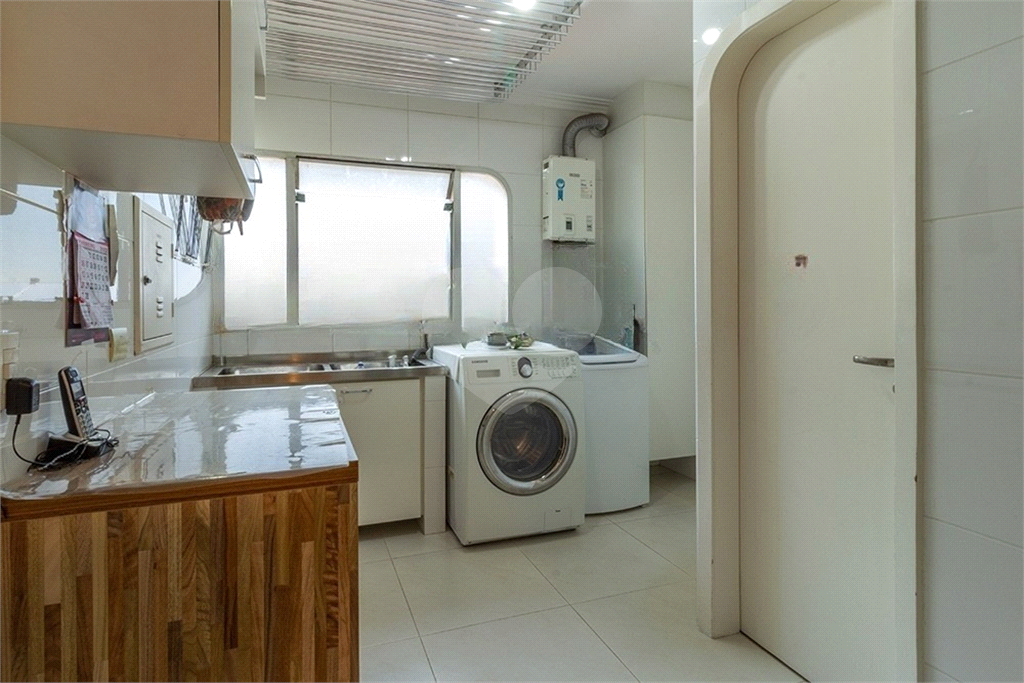 APARTAMENTO em SANTANA