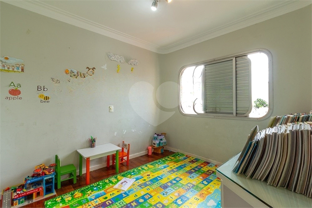 APARTAMENTO em SANTANA