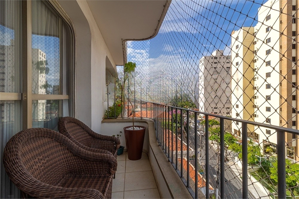 APARTAMENTO em SANTANA