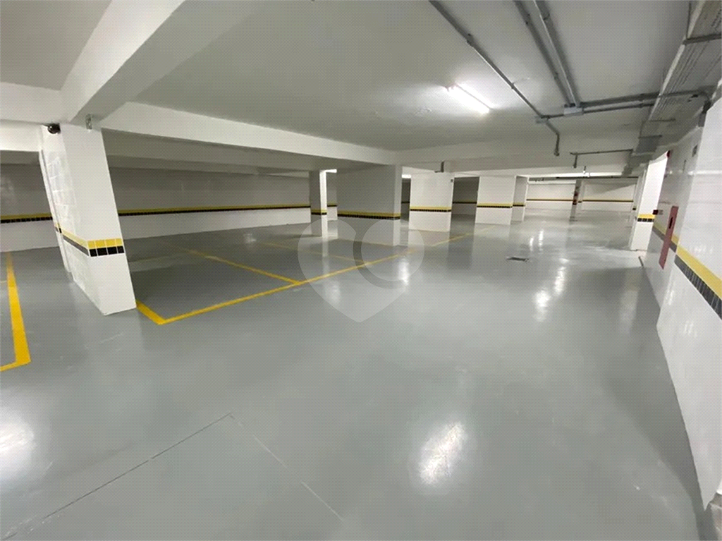 JARDINS - 2 SUITES COM CLOSET 100 M² - 2 VAGAS 