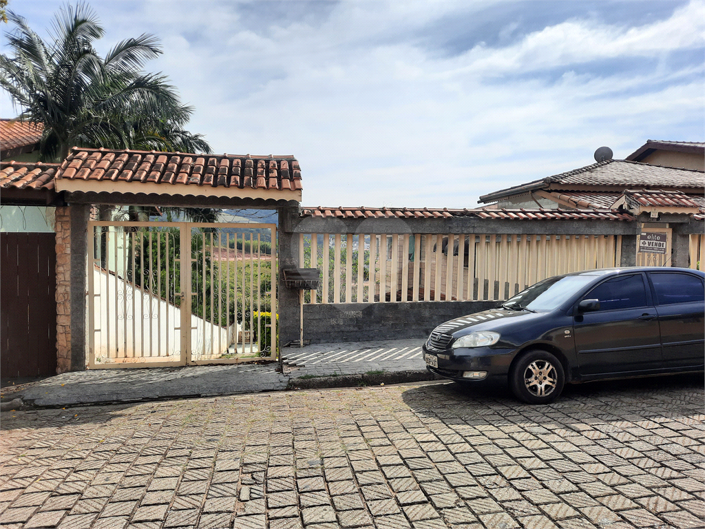 Sobrado à venda com 4 quartos, 195m² - Foto 81