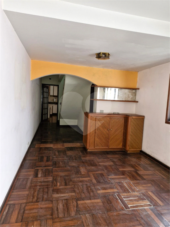 Sobrado à venda com 3 quartos, 150m² - Foto 1