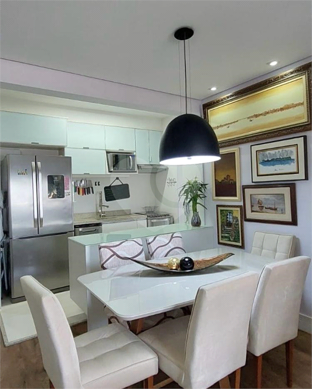 Apartamento para Locação - 2 Dormitórios - 3 Banheiros e 2 Vagas