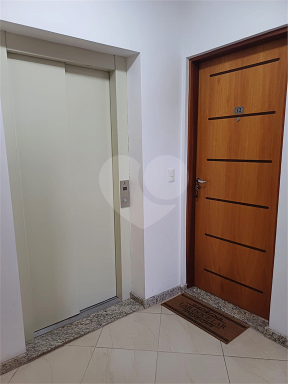 Apartamento à venda com 2 quartos, 77m² - Foto 13