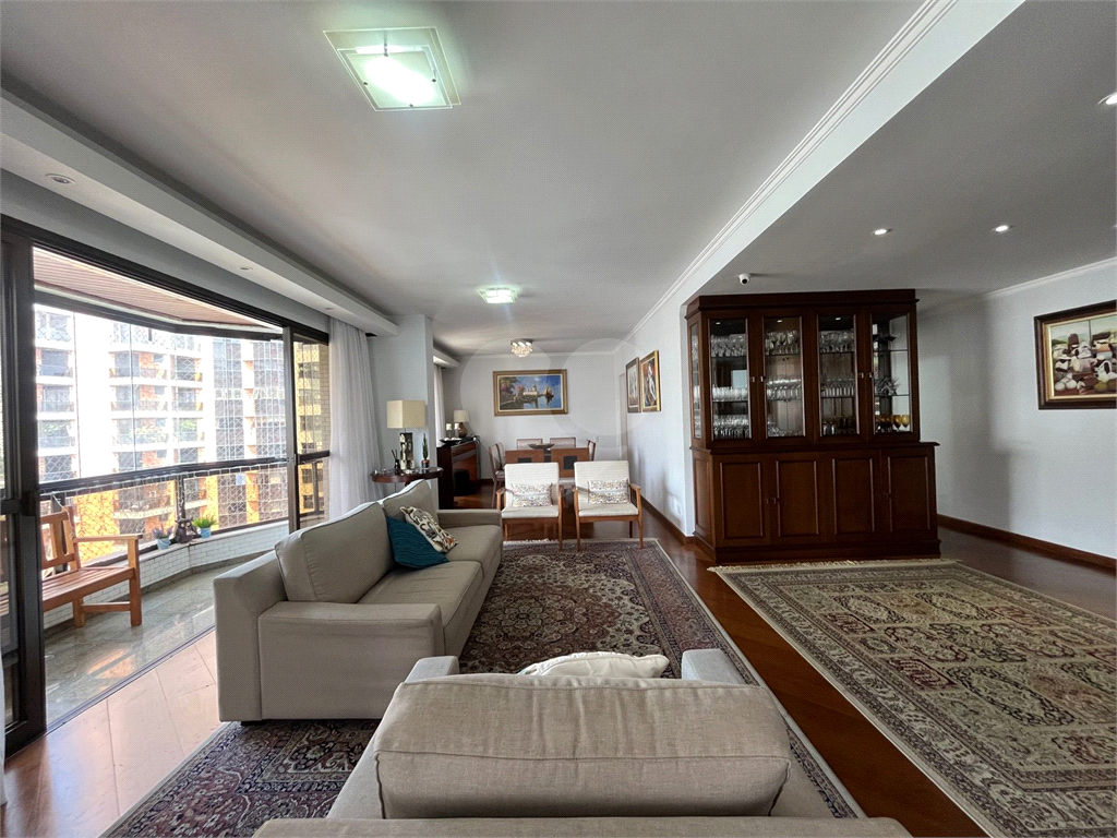 Apartamento 1 por Andar- Rua Guilherme Cristofel- Alto padrao