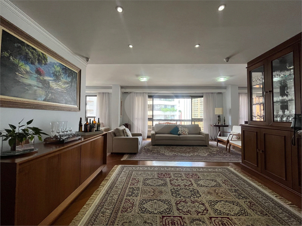 Apartamento 1 por Andar- Rua Guilherme Cristofel- Alto padrao