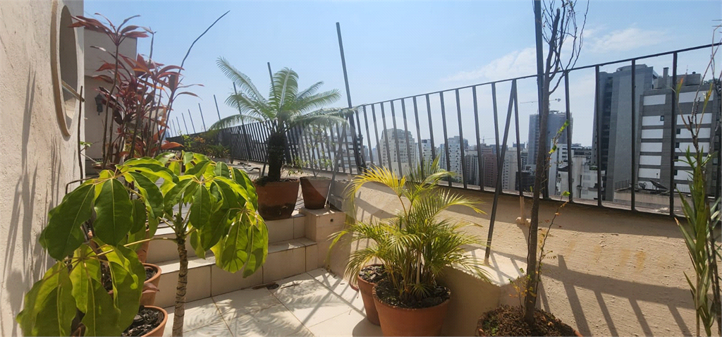 Cobertura  380m²  - 4 quartos -  Vila Nova Conceição em Frente a Praça Pereira Coutinho
