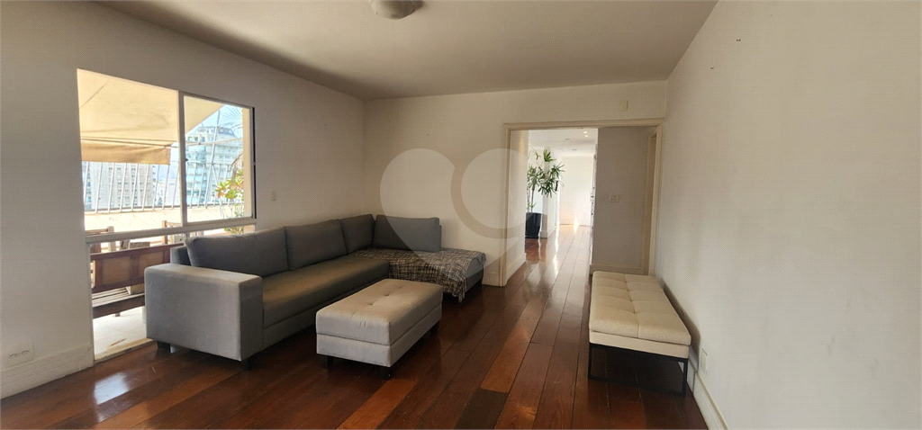 Cobertura  380m²  - 4 quartos -  Vila Nova Conceição em Frente a Praça Pereira Coutinho