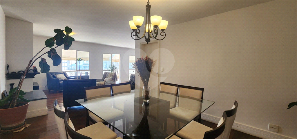 Cobertura  380m²  - 4 quartos -  Vila Nova Conceição em Frente a Praça Pereira Coutinho