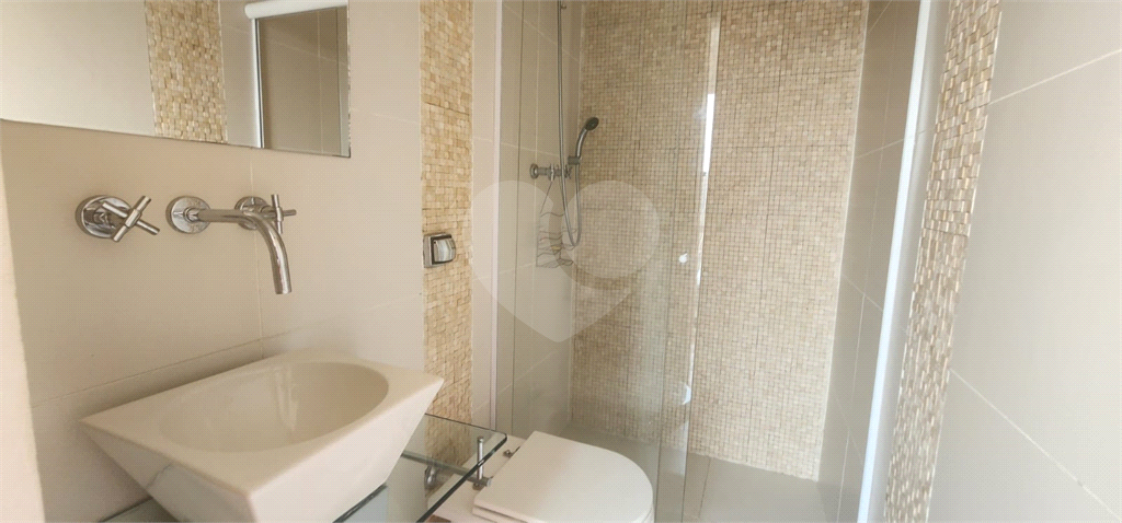 Cobertura  380m²  - 4 quartos -  Vila Nova Conceição em Frente a Praça Pereira Coutinho