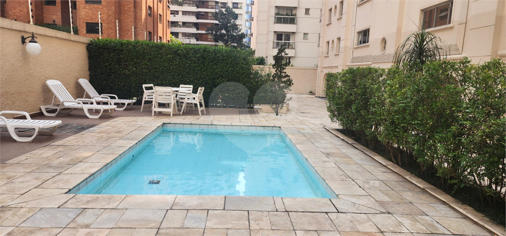 Cobertura  380m²  - 4 quartos -  Vila Nova Conceição em Frente a Praça Pereira Coutinho