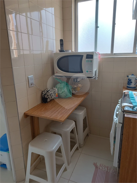 VENDE APARTAMENTO DE 2 QUARTOS, COM VAGA, NA VILA OLIMPIA!