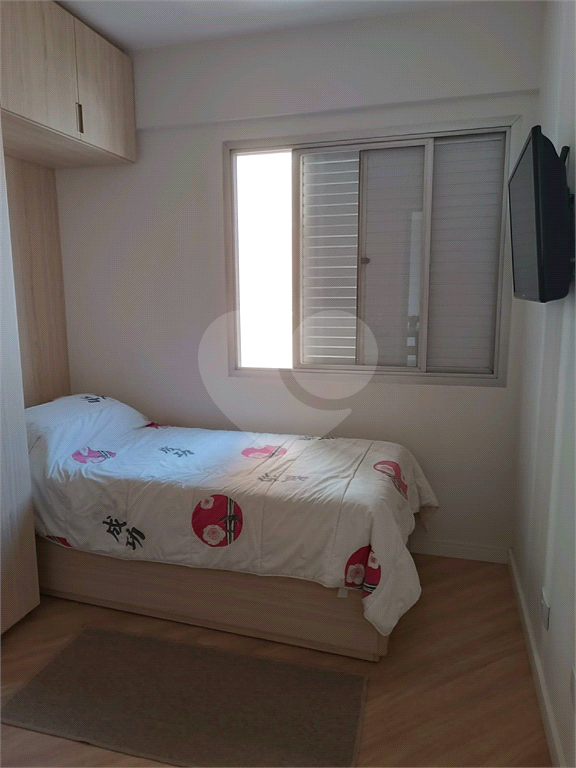 VENDE APARTAMENTO DE 2 QUARTOS, COM VAGA, NA VILA OLIMPIA!