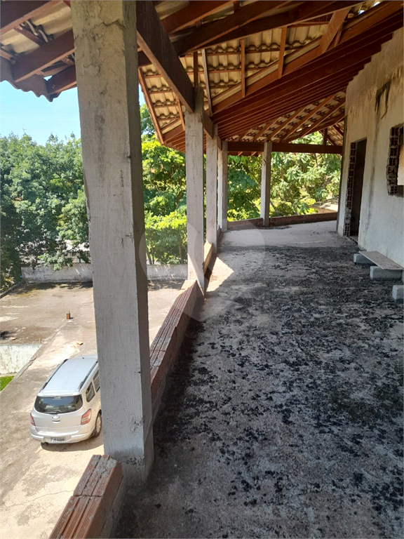 IMOVEL AMPLO - SANTANA DE PARNAÍBA 
