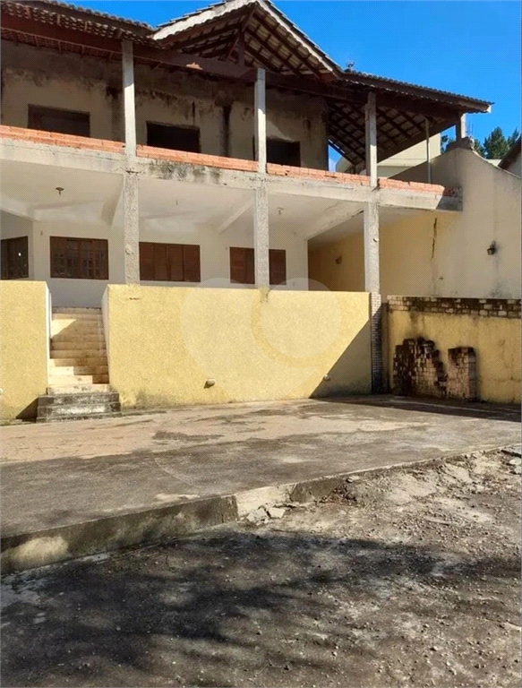 IMOVEL AMPLO - SANTANA DE PARNAÍBA 