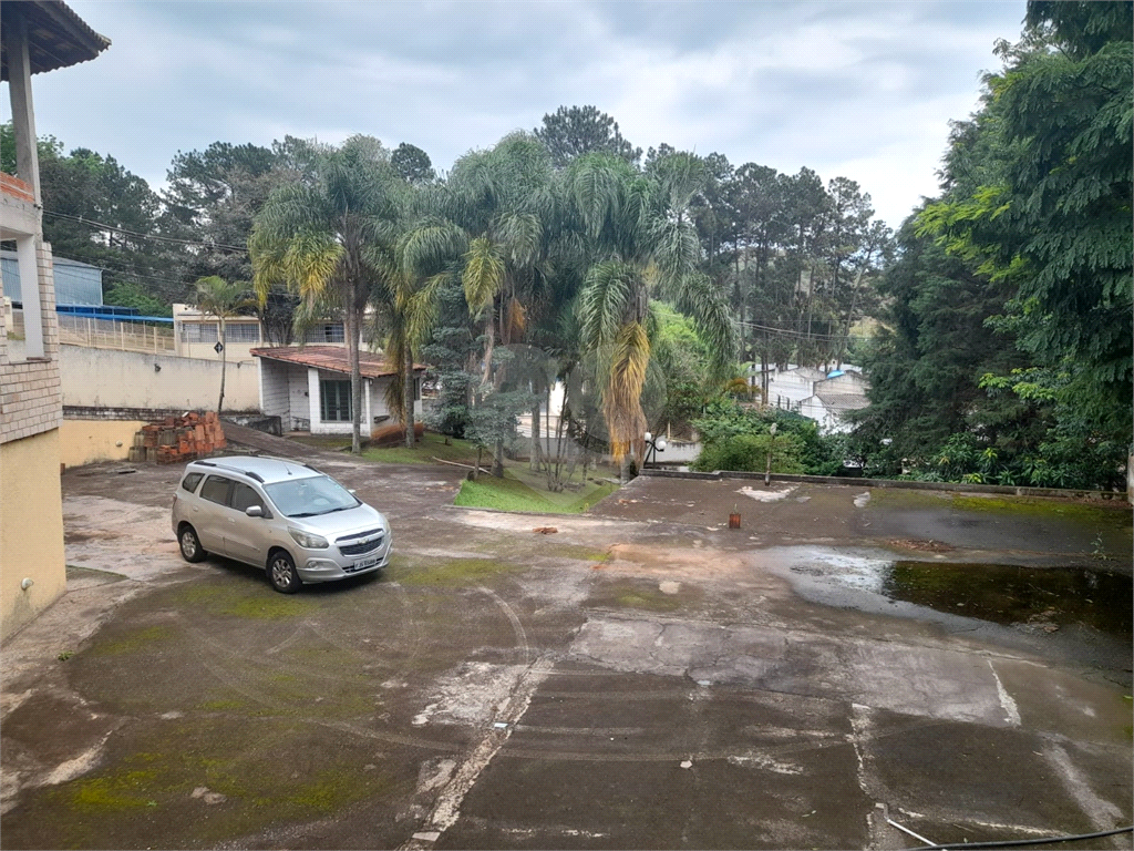 IMOVEL AMPLO - SANTANA DE PARNAÍBA 