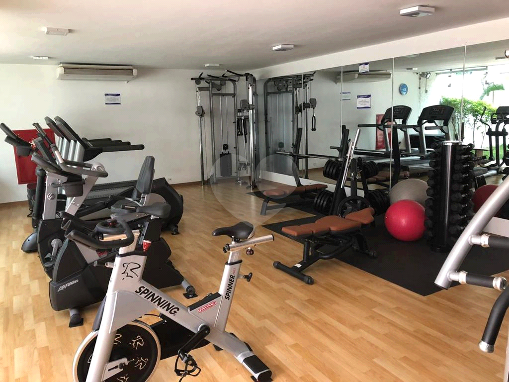 Cobertura Locação 3 quartos 1 suíte, piscina no Campo Belo