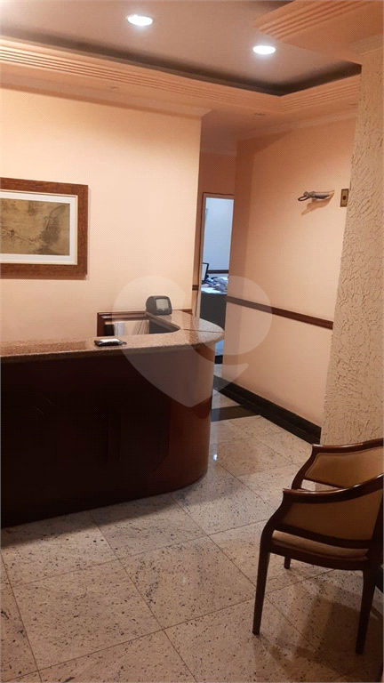 Conjunto Comercial 08 Salas para Alugar - a 150 metros do Metrô
