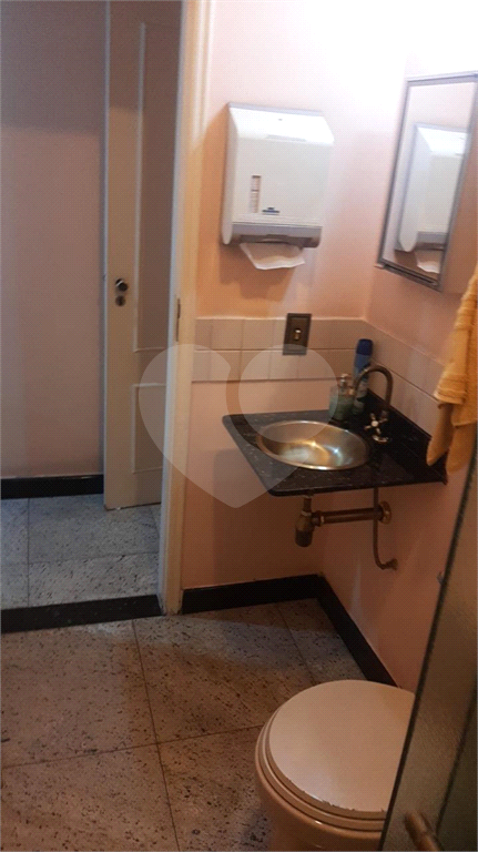 Conjunto Comercial 08 Salas para Alugar - a 150 metros do Metrô