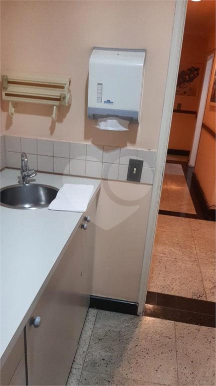 Conjunto Comercial 08 Salas para Alugar - a 150 metros do Metrô