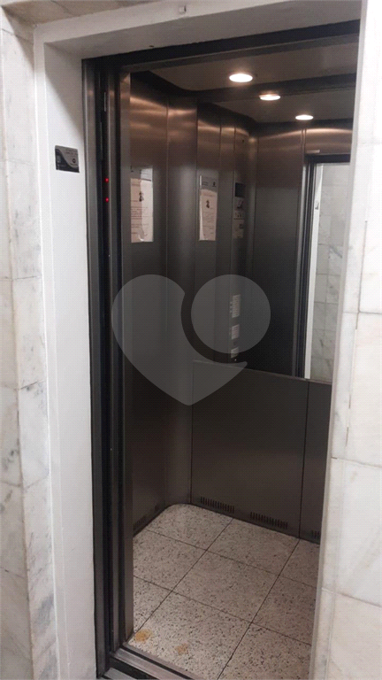 Conjunto Comercial 08 Salas para Alugar - a 150 metros do Metrô