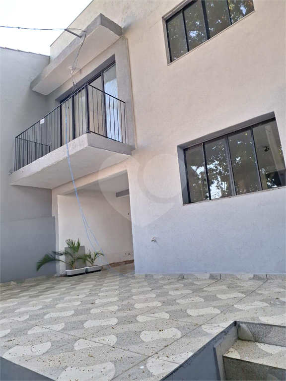 Casa à venda com 2 quartos, 146m² - Foto 1