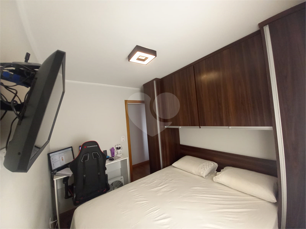 Apartamento de 2 quartos 2 banheiros 1 vaga no bairro Tremembé