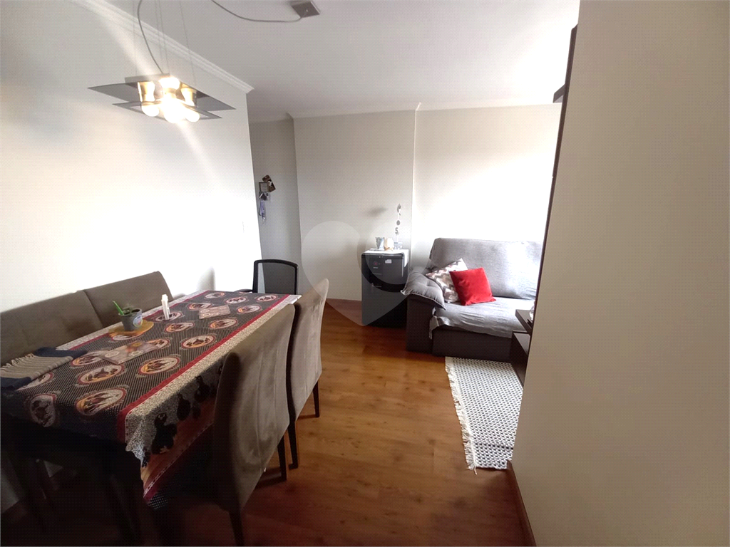Apartamento de 2 quartos 2 banheiros 1 vaga no bairro Tremembé