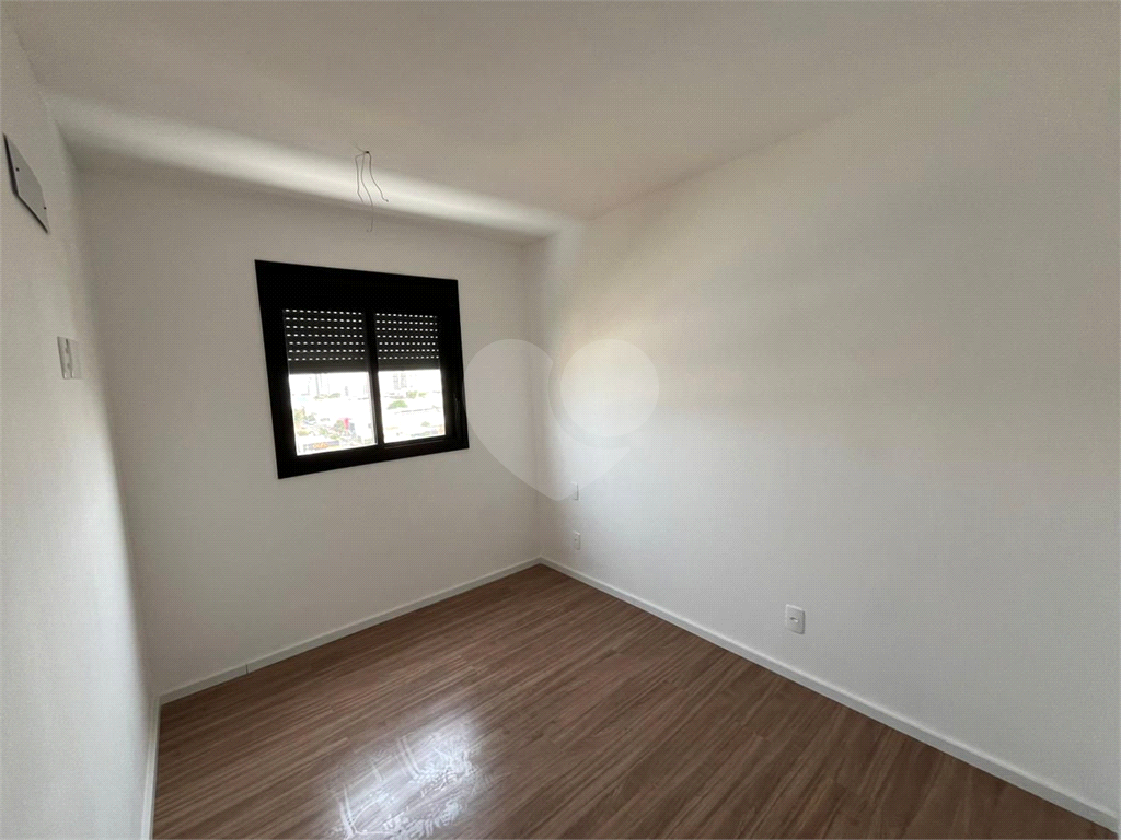 Apartamento à venda com 2 quartos, 64m² - Foto 11