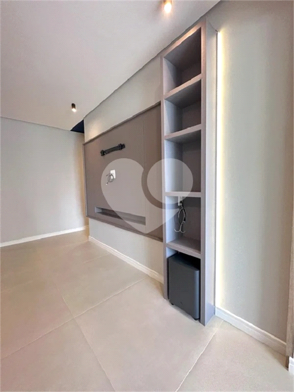 Apartamento na Barra Funda 2 dormitorios sendo 1 suite e 1 Vaga de Garagem 