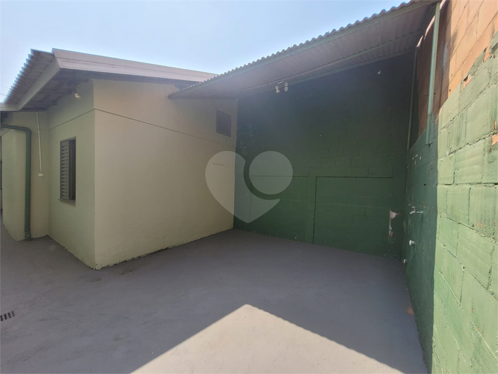 Casa à venda e aluguel com 3 quartos, 125m² - Foto 1