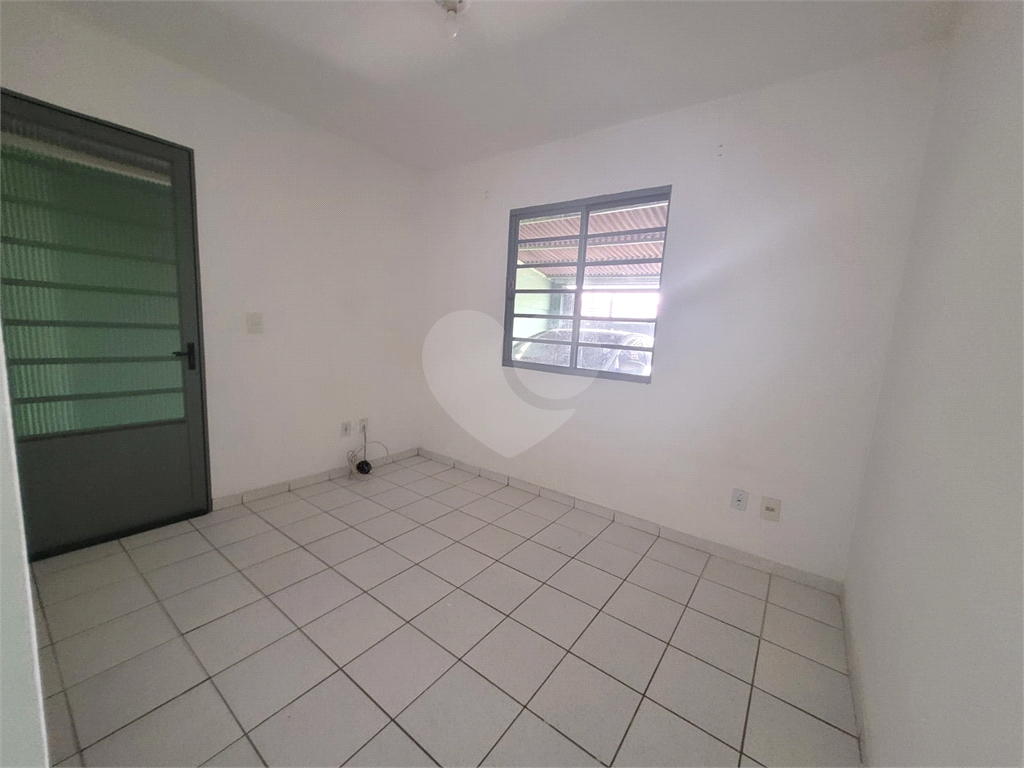 Casa à venda e aluguel com 3 quartos, 125m² - Foto 16