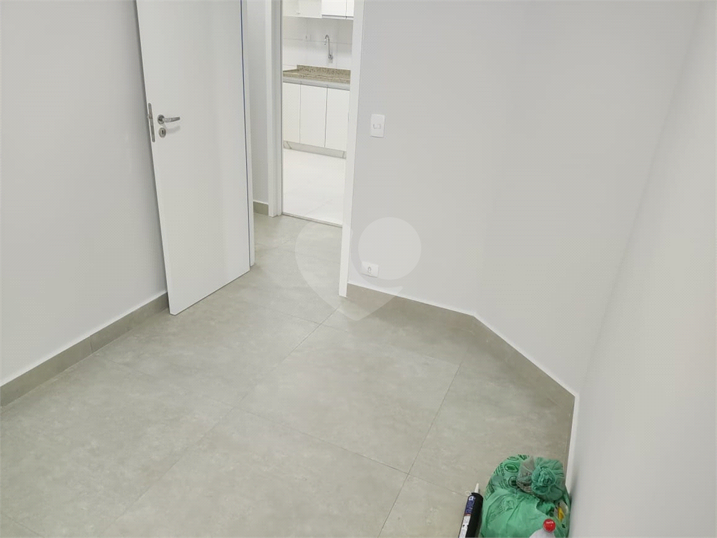 Apartamento à venda com 3 quartos, 66m² - Foto 33