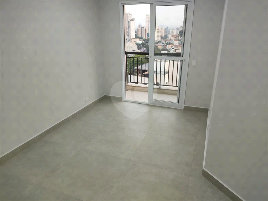 Apartamento à venda com 3 quartos, 66m² - Foto 2