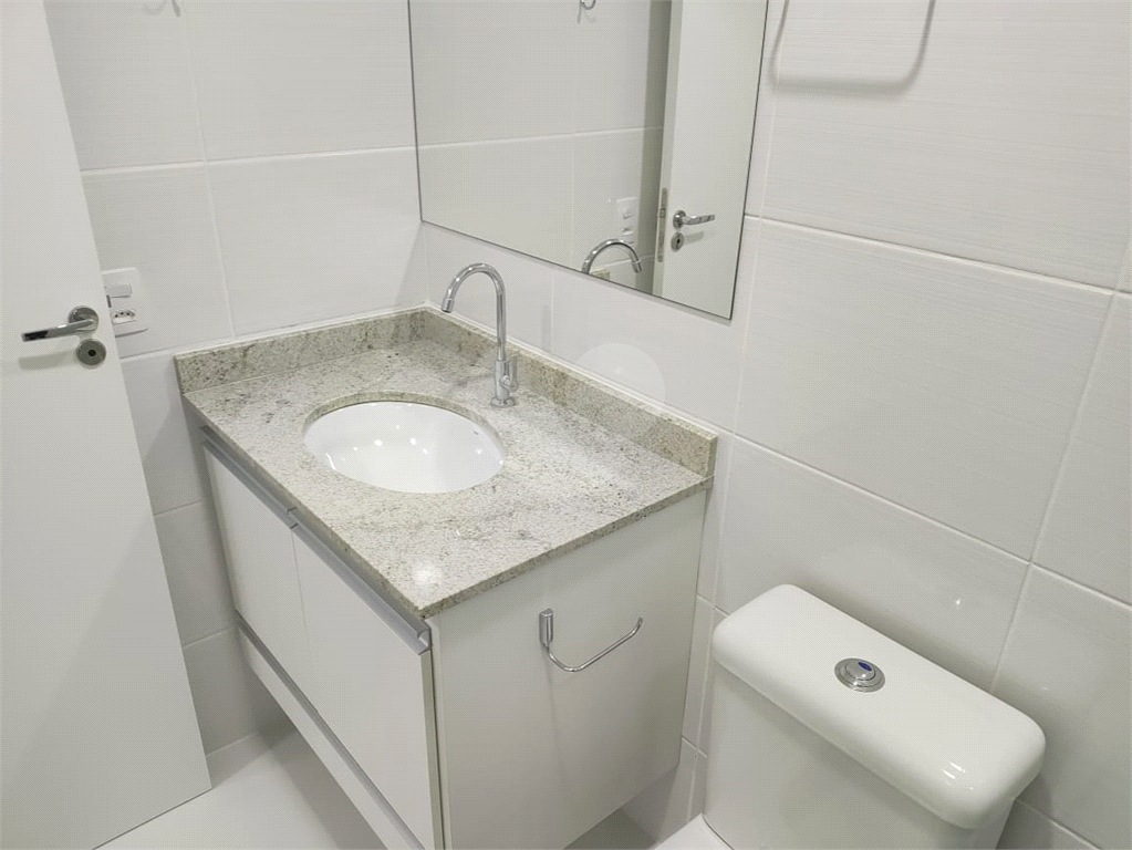 Apartamento à venda com 3 quartos, 66m² - Foto 28