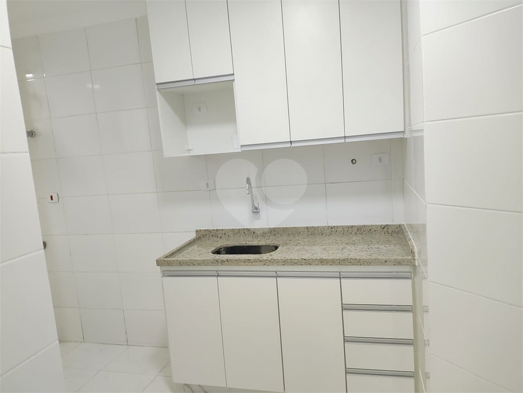 Apartamento à venda com 3 quartos, 66m² - Foto 10